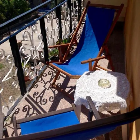 Bed & Breakfast Lembo